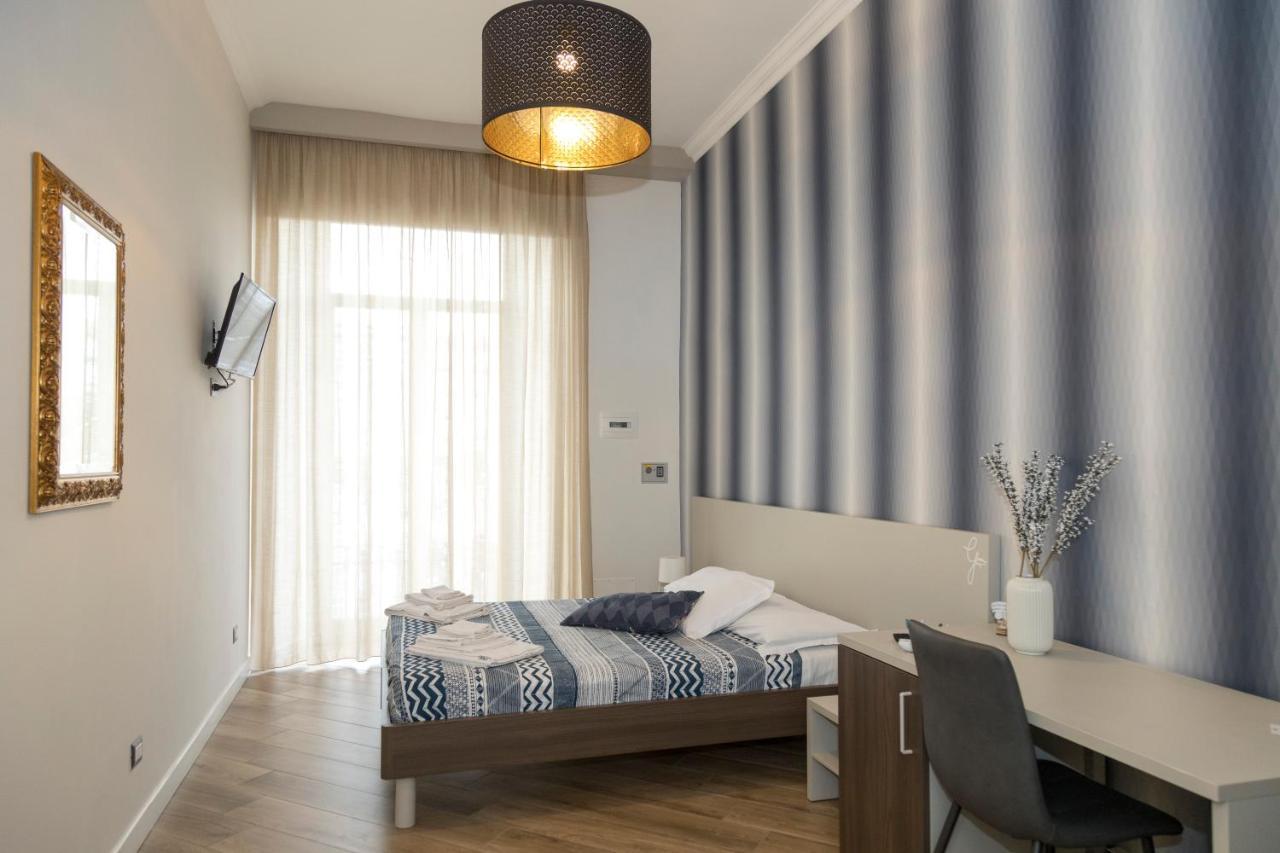 Garibaldi Rooms Неаполь Экстерьер фото