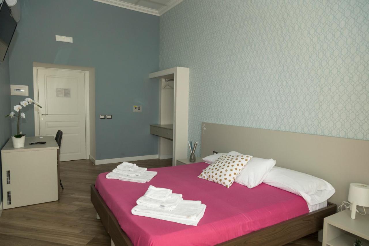 Garibaldi Rooms Неаполь Экстерьер фото