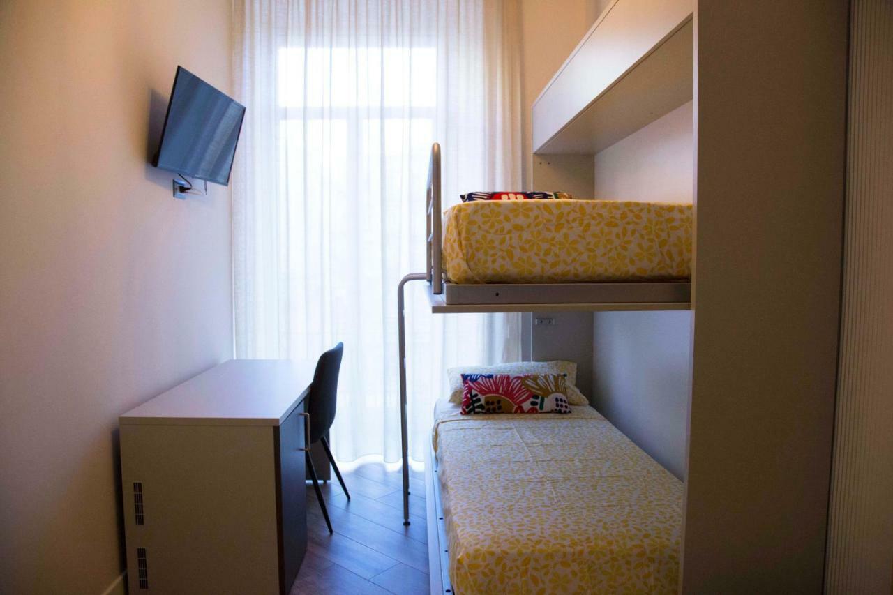 Garibaldi Rooms Неаполь Экстерьер фото